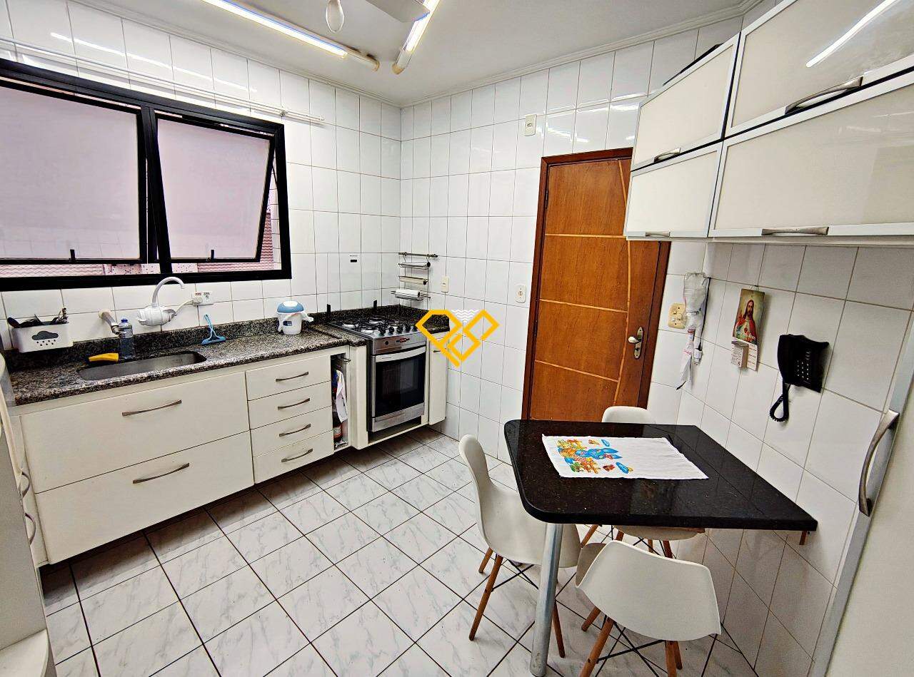 Apartamento à venda no Embaré: Cozinha