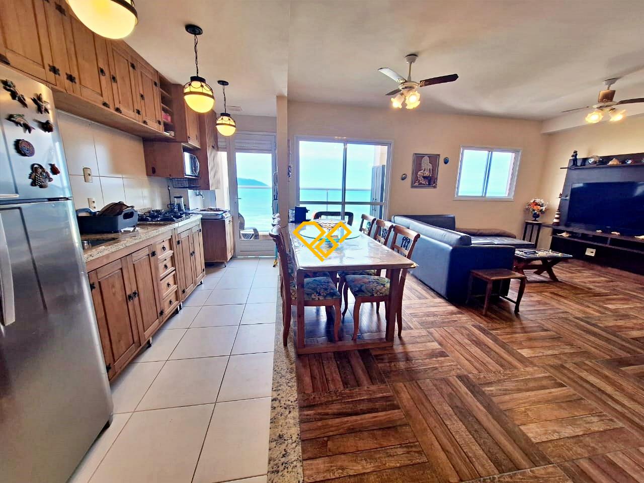 Apartamento Duplex à venda no José Menino: Sala e cozinha