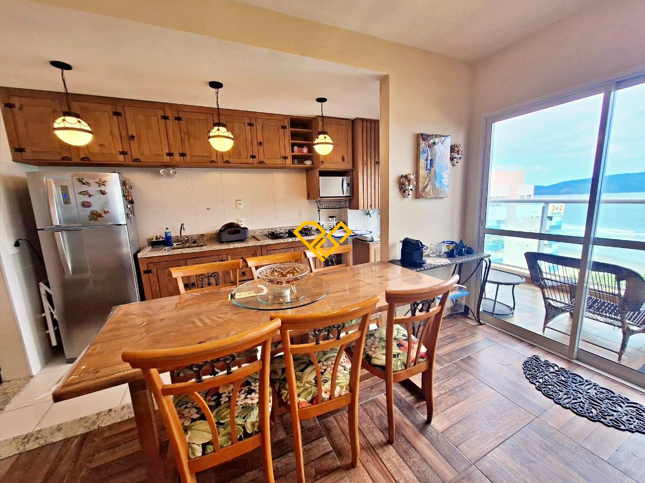 Apartamento Duplex à venda no José Menino: Sala e cozinha