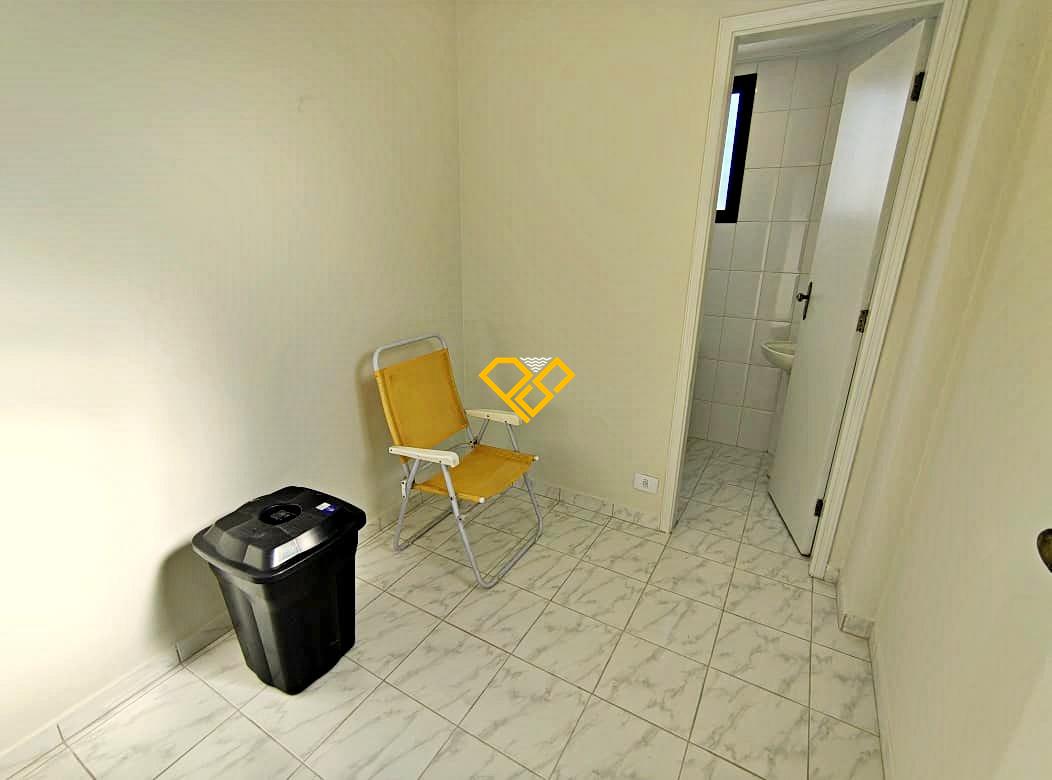 Apartamento à venda no Embaré: Dependência