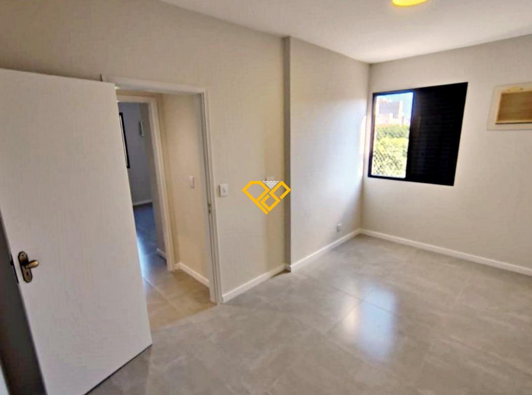 Apartamento à venda no Embaré: Dormitório 3