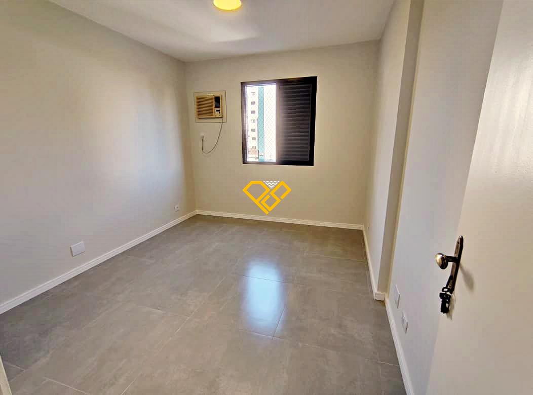 Apartamento à venda no Embaré: Dormitório 2