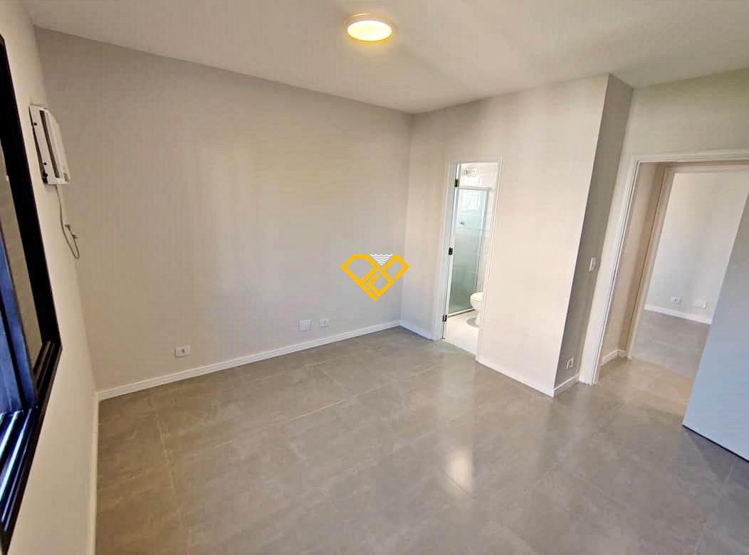 Apartamento à venda no Embaré: Dormitório 1 - suíte