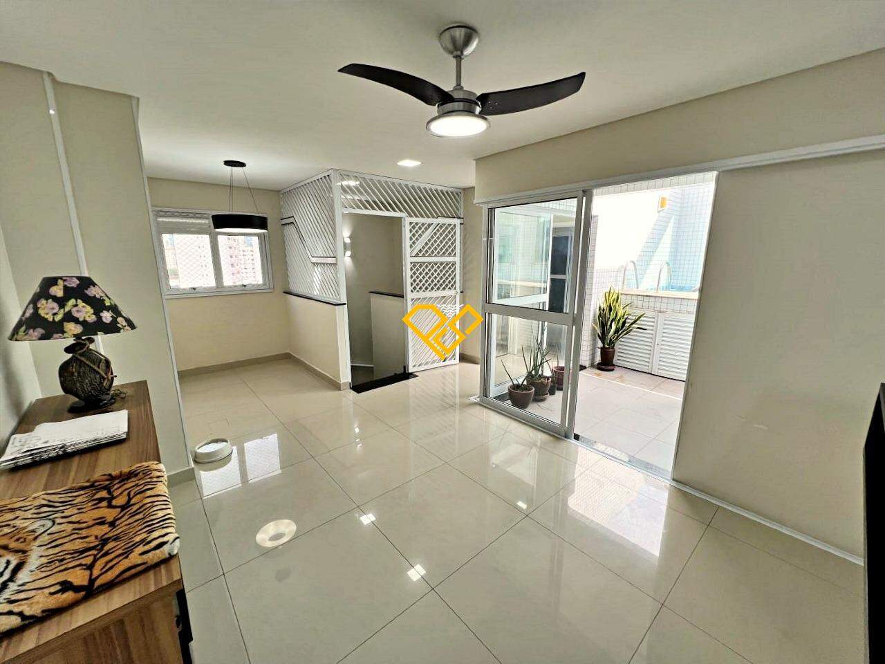 Cobertura à venda no Marapé: Sala do segundo piso