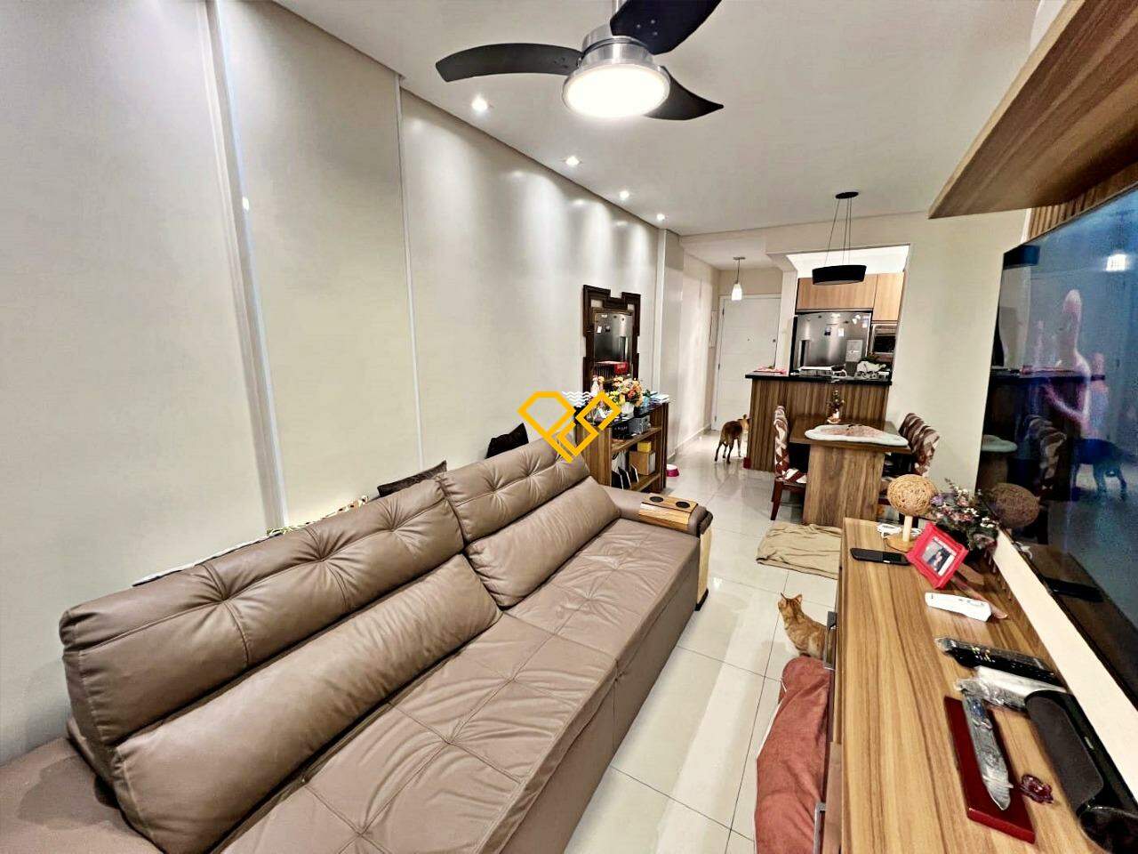 Cobertura à venda no Marapé: Sala 1° piso
