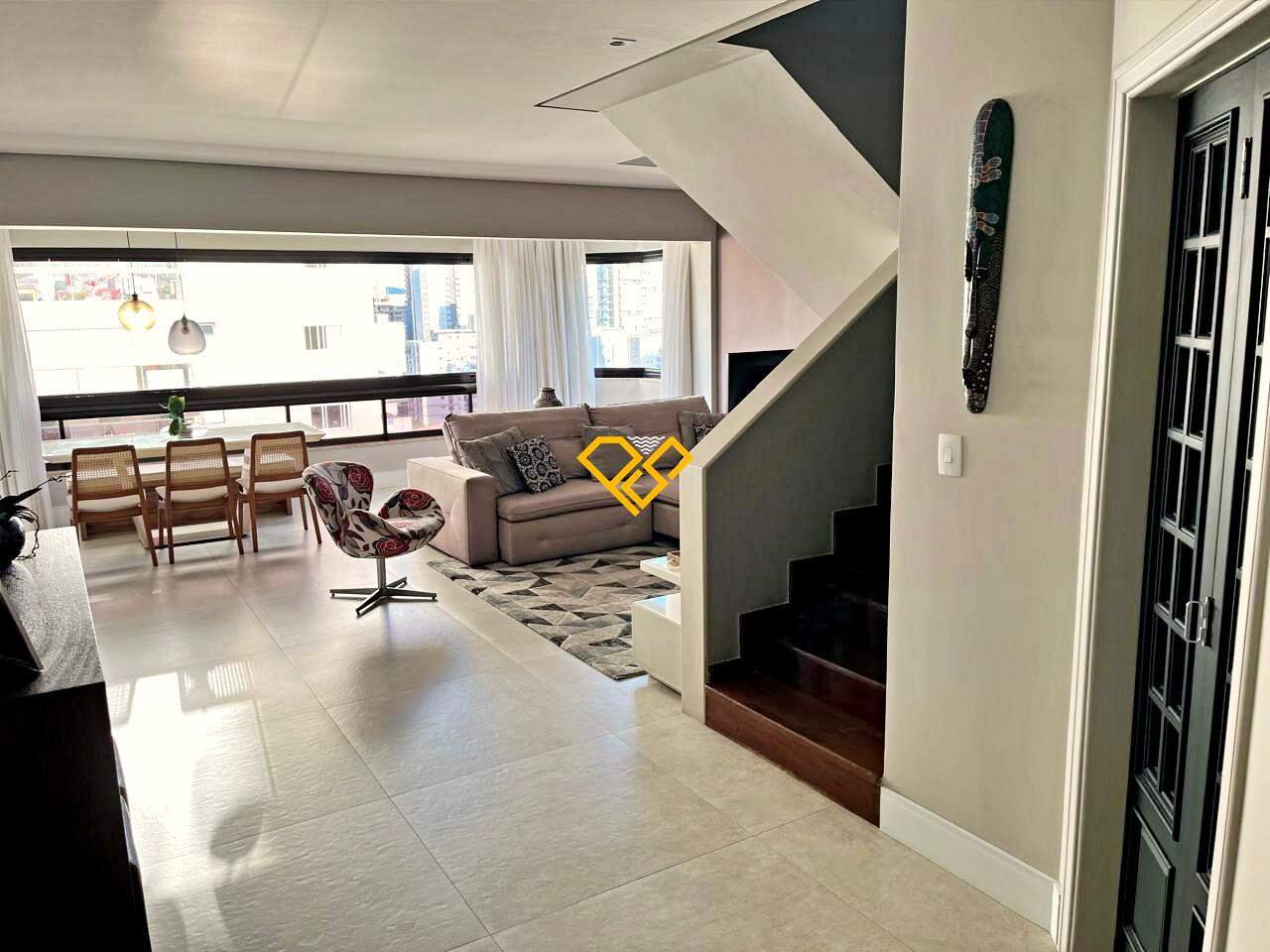 Cobertura à venda no Embaré: Sala 1 andar