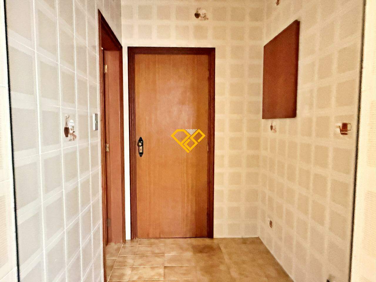 Cobertura à venda no Boqueirão: Entrada de serviço