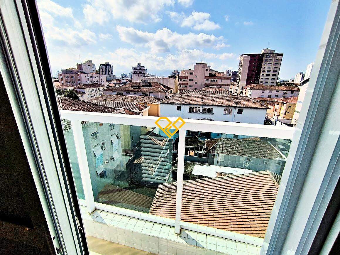 Apartamento à venda no Embaré: Varanda