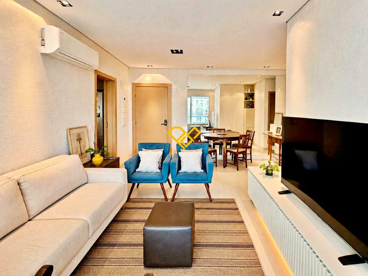 Apartamento à venda no Ponta da Praia: Sala