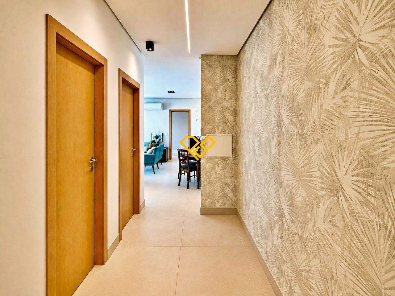 Apartamento à venda no Ponta da Praia: Corredor