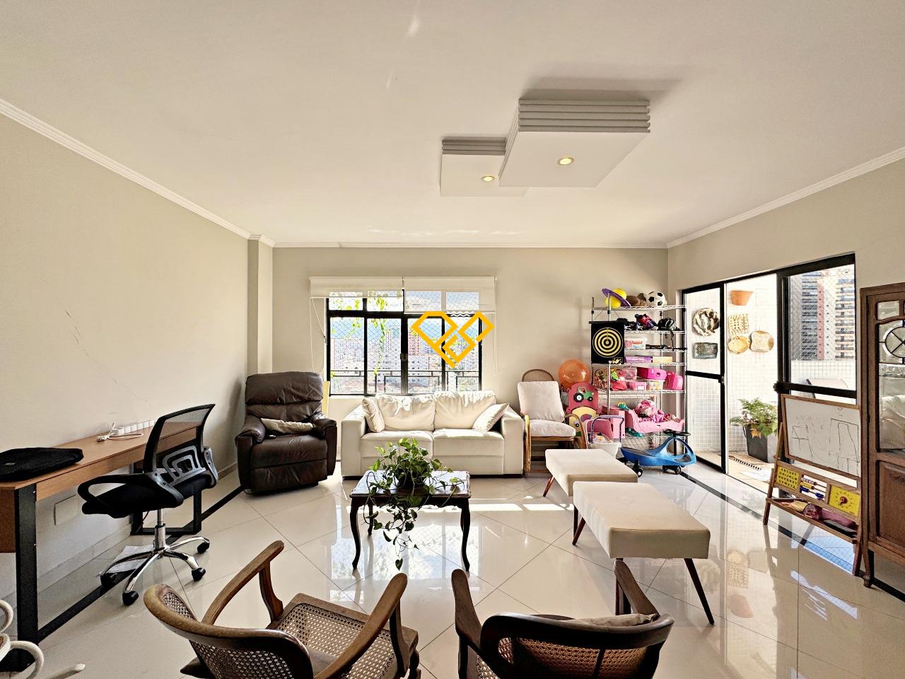 Cobertura para aluguel no Embaré: Sala 2° piso