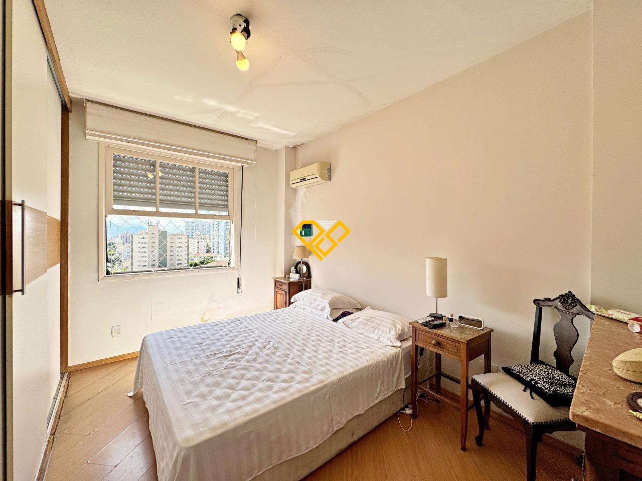 Cobertura para aluguel no Embaré: Dormitório 1 - suíte