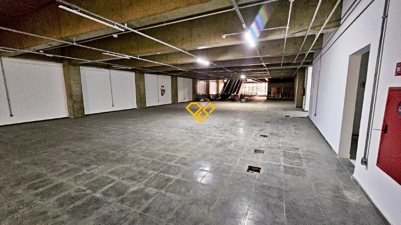 Prédio Comercial à venda no Centro: 