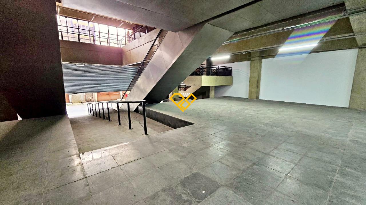 Prédio Comercial à venda no Centro: 