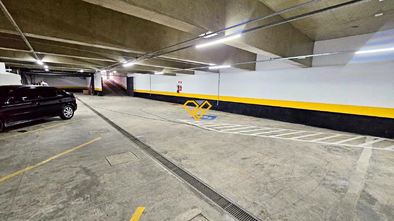 Prédio Comercial à venda no Centro: 