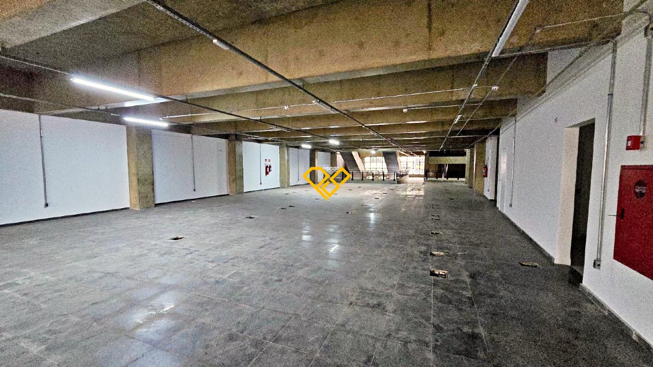 Prédio Comercial à venda no Centro: 