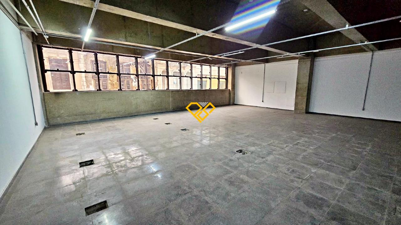 Prédio Comercial à venda no Centro: 