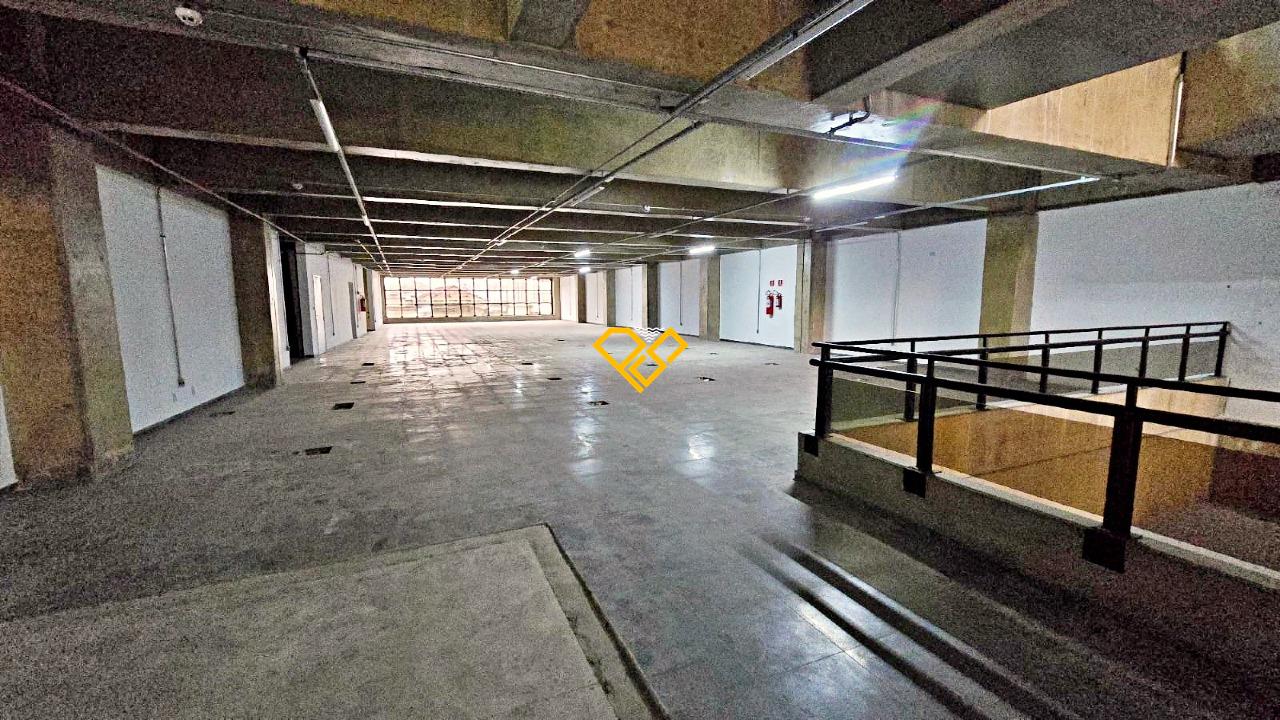 Prédio Comercial à venda no Centro: 