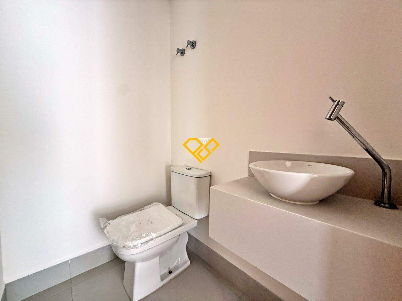 Apartamento à venda no Aparecida: Lavabo