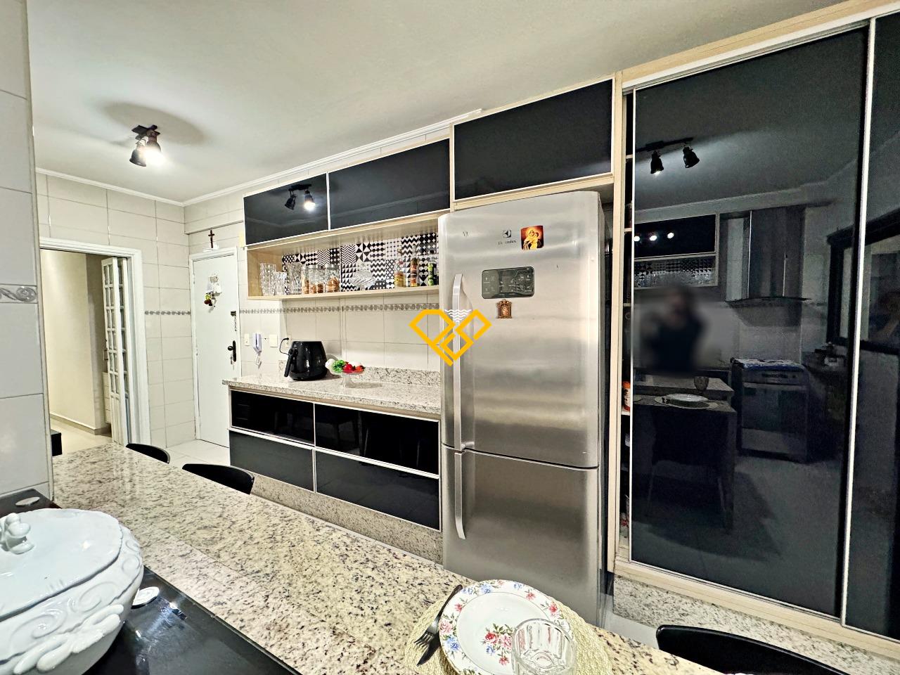 Apartamento à venda no Ponta da Praia: Cozinha