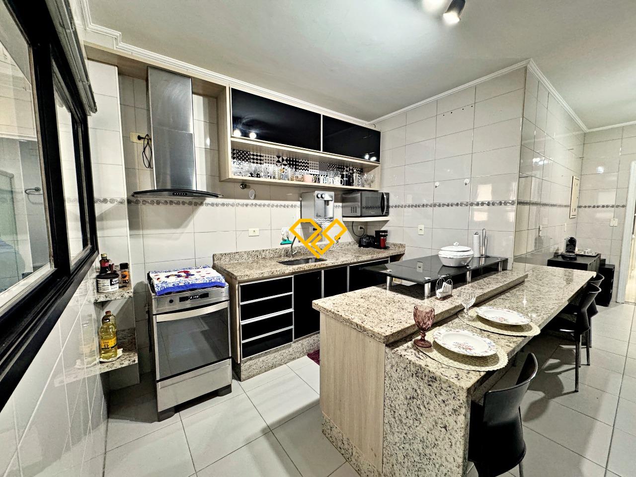 Apartamento à venda no Ponta da Praia: Cozinha