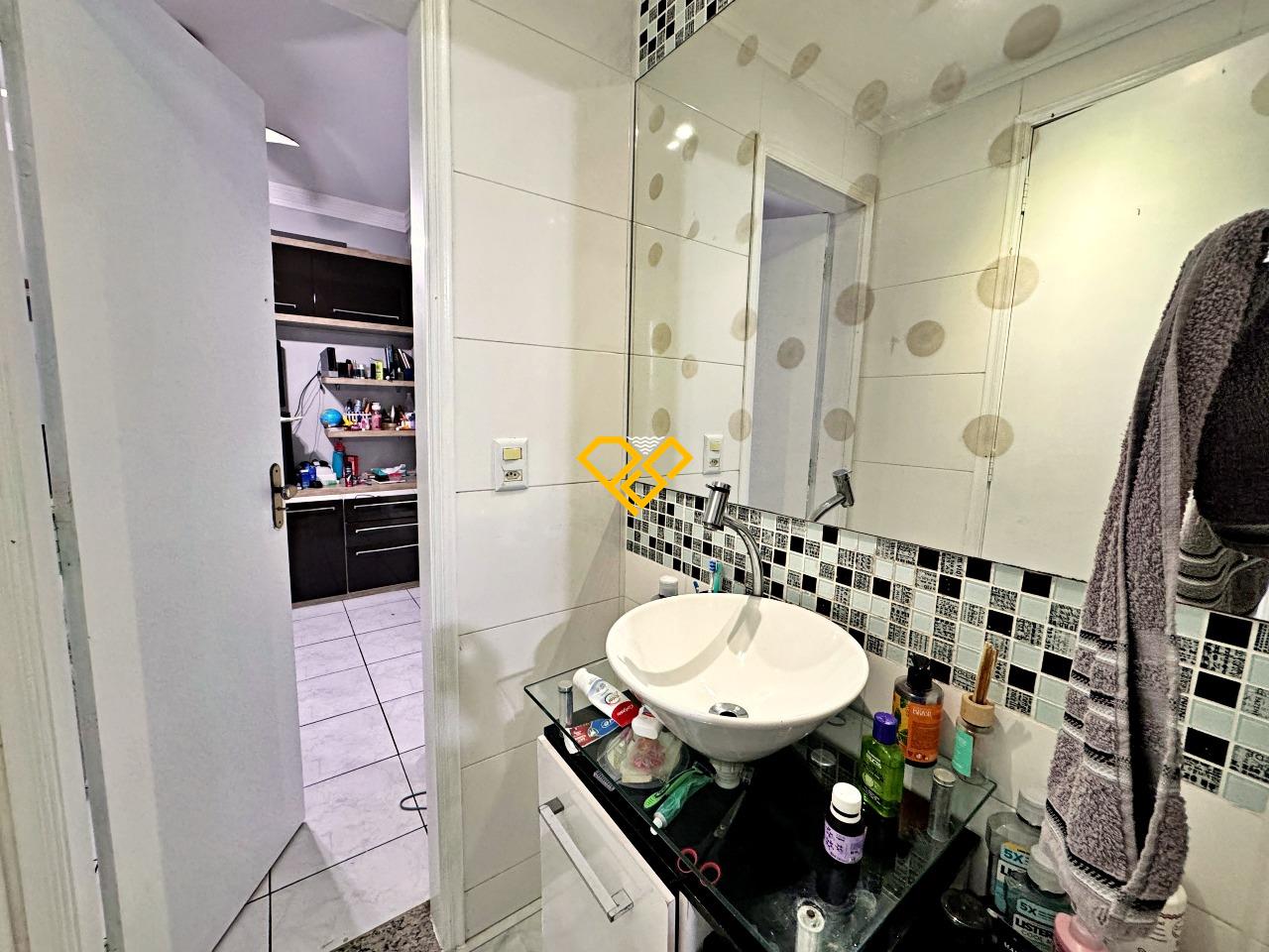 Apartamento à venda no Ponta da Praia: Wc social