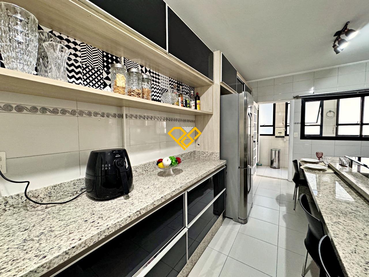 Apartamento à venda no Ponta da Praia: Cozinha