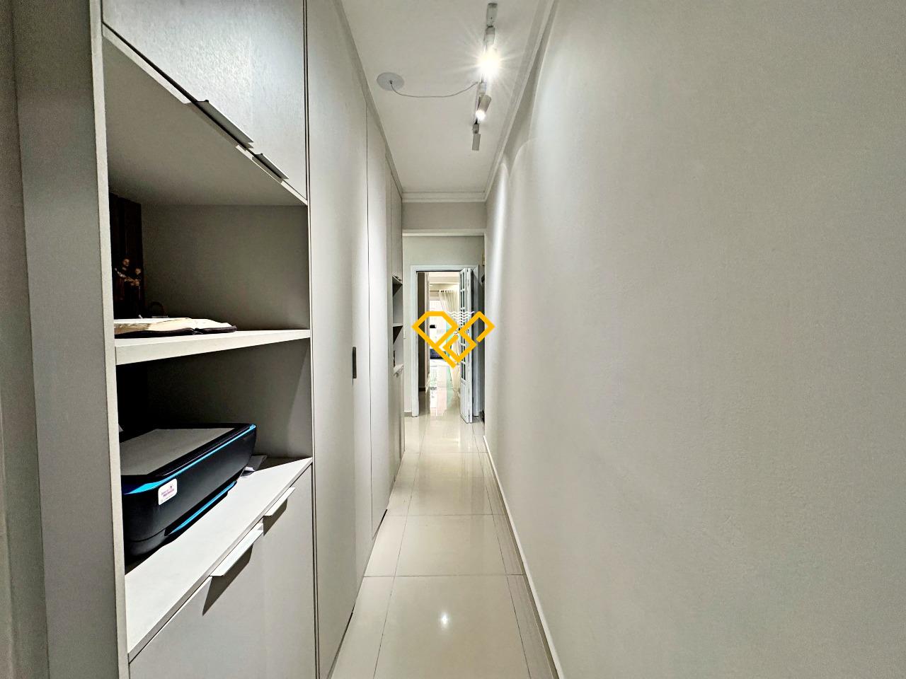 Apartamento à venda no Ponta da Praia: Área íntima