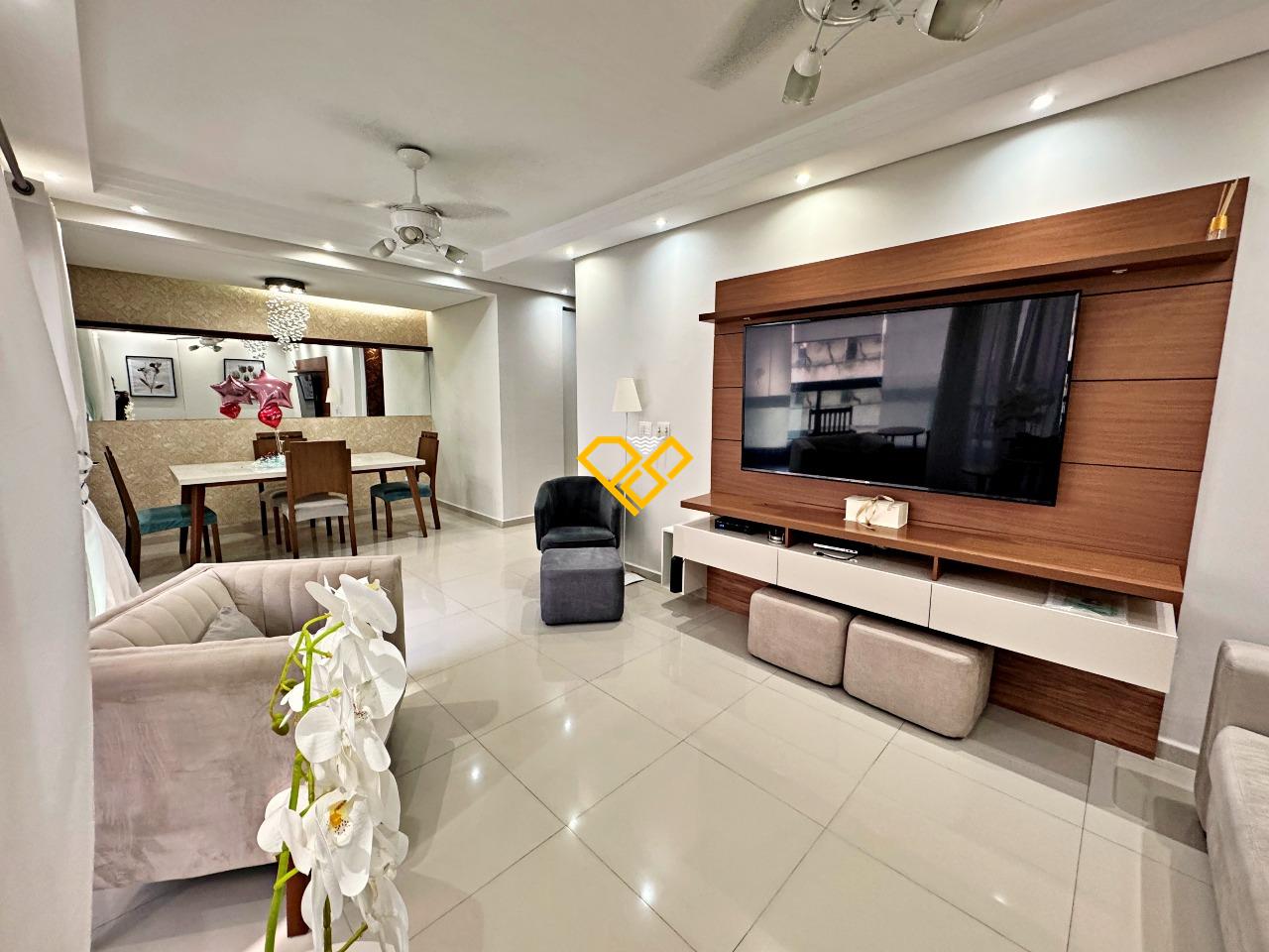 Apartamento à venda no Ponta da Praia: Sala