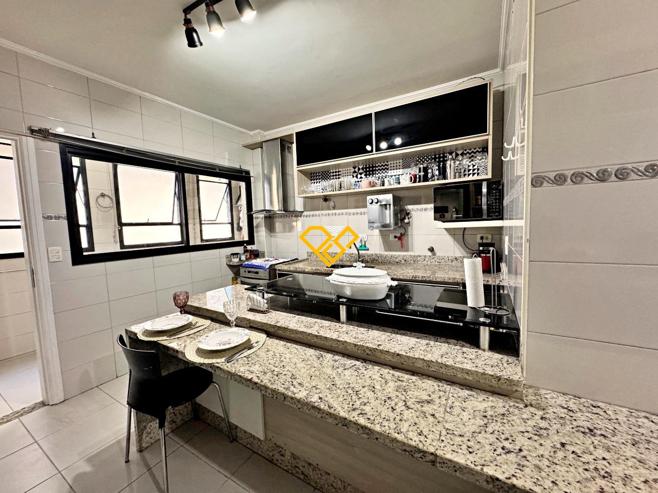 Apartamento à venda no Ponta da Praia: Cozinha