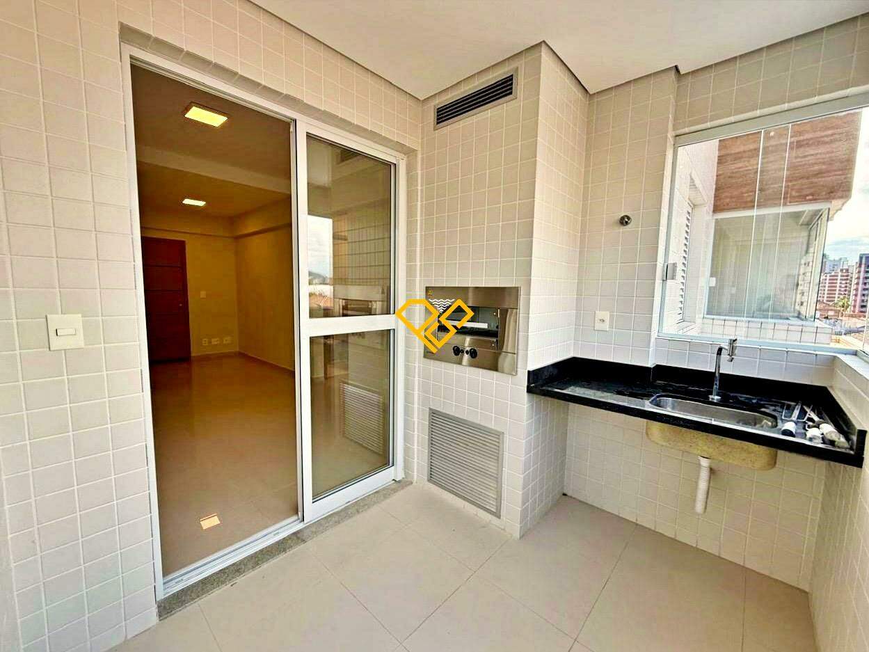 Apartamento para aluguel no Boqueirão: Varanda com churrasqueira