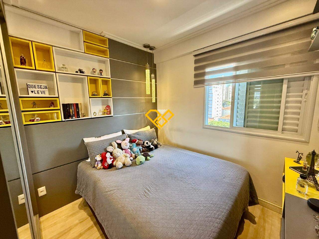 Apartamento à venda no Ponta da Praia: Suíte 1