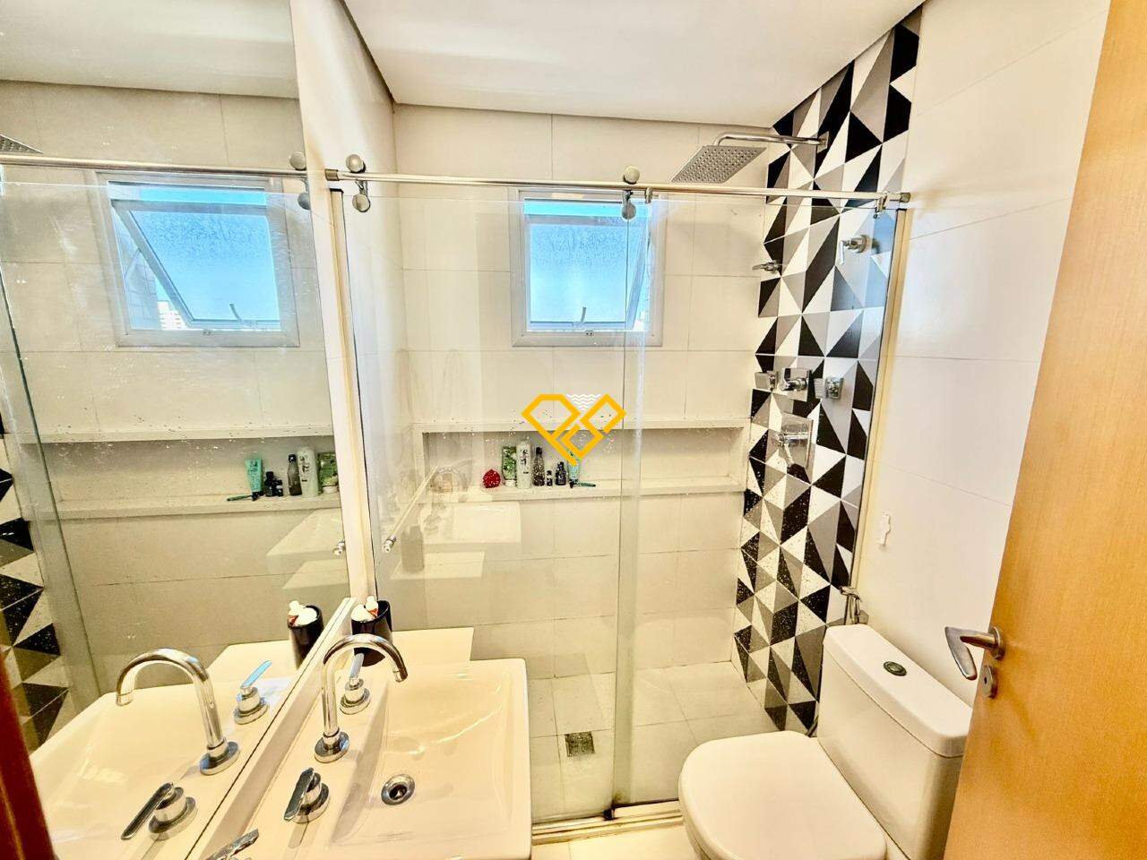 Apartamento à venda no Ponta da Praia: Wc suíte 1