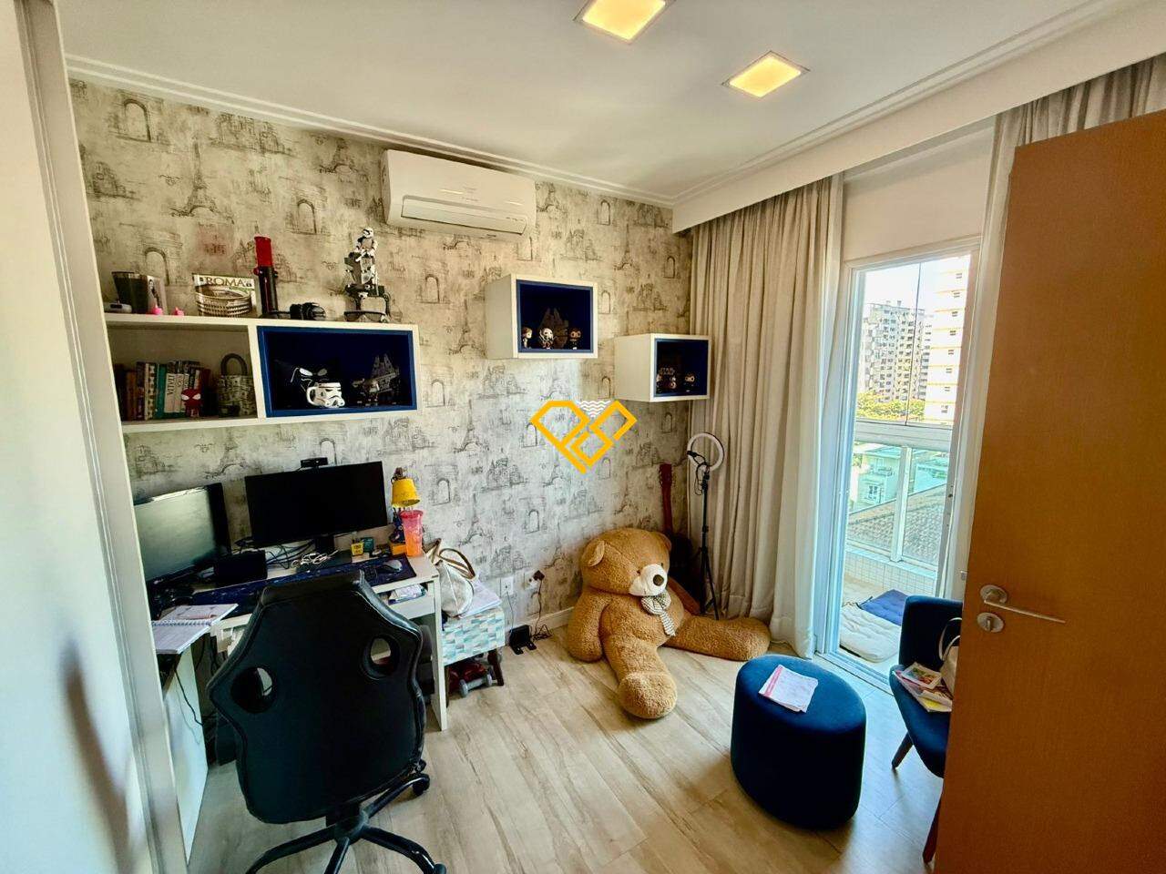 Apartamento à venda no Ponta da Praia: Suíte 2