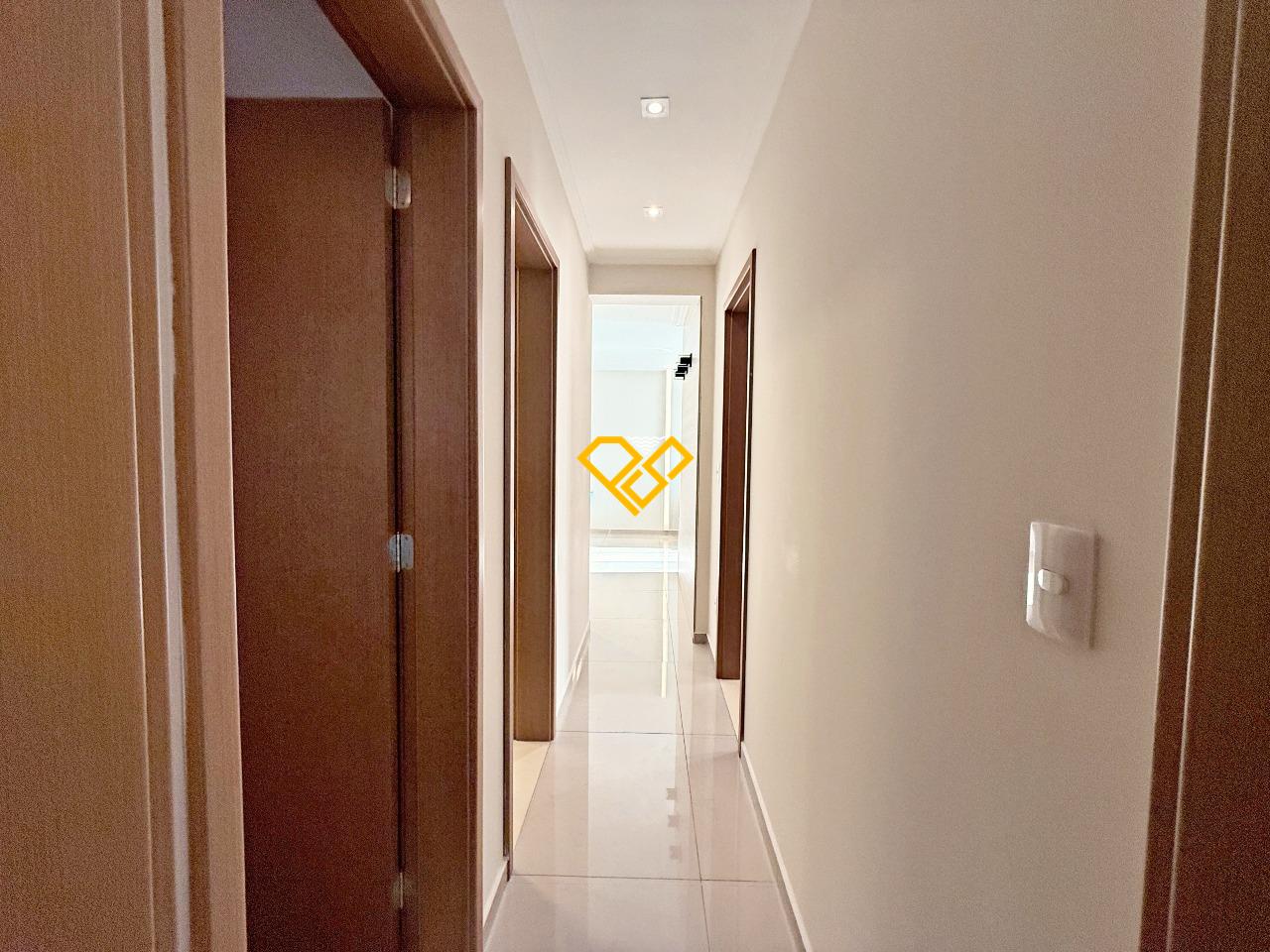 Apartamento à venda no Embaré: Área íntima