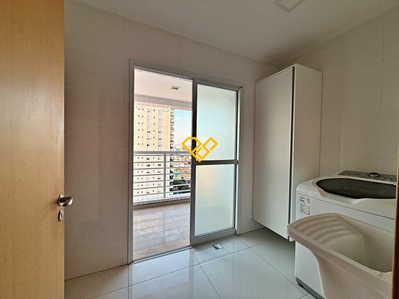 Apartamento à venda no Embaré: Área de serviço