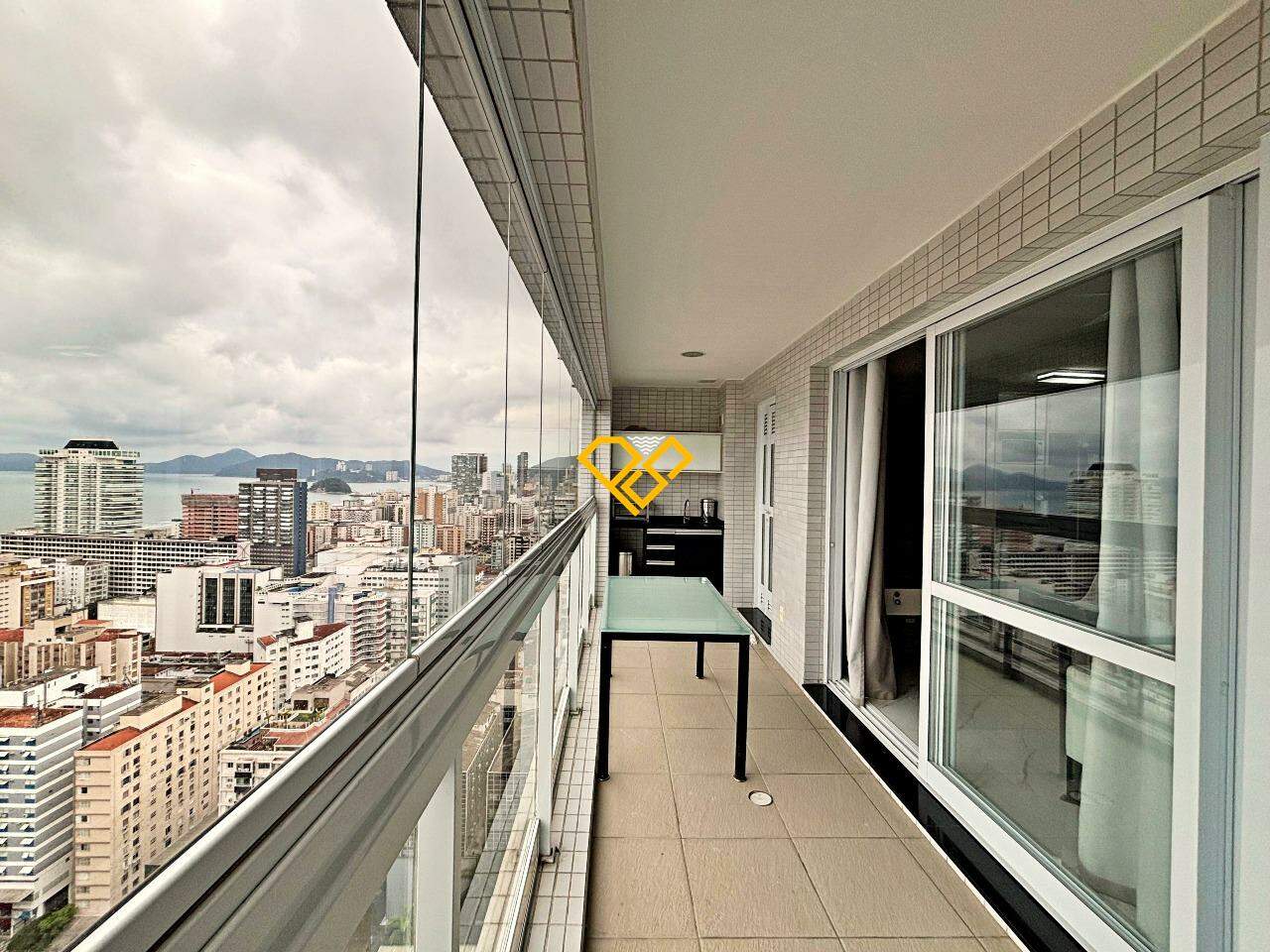 Apartamento para aluguel no Gonzaga: Varanda