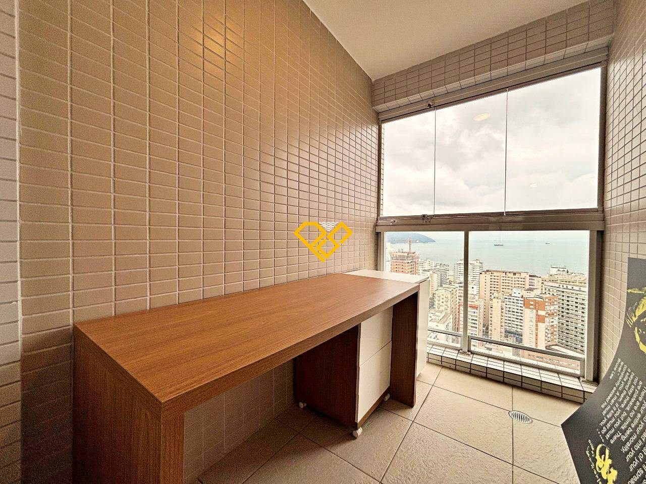 Apartamento para aluguel no Gonzaga: Varanda da suíte