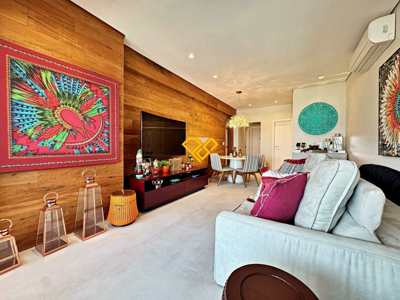 Apartamento à venda no Ponta da Praia: Sala