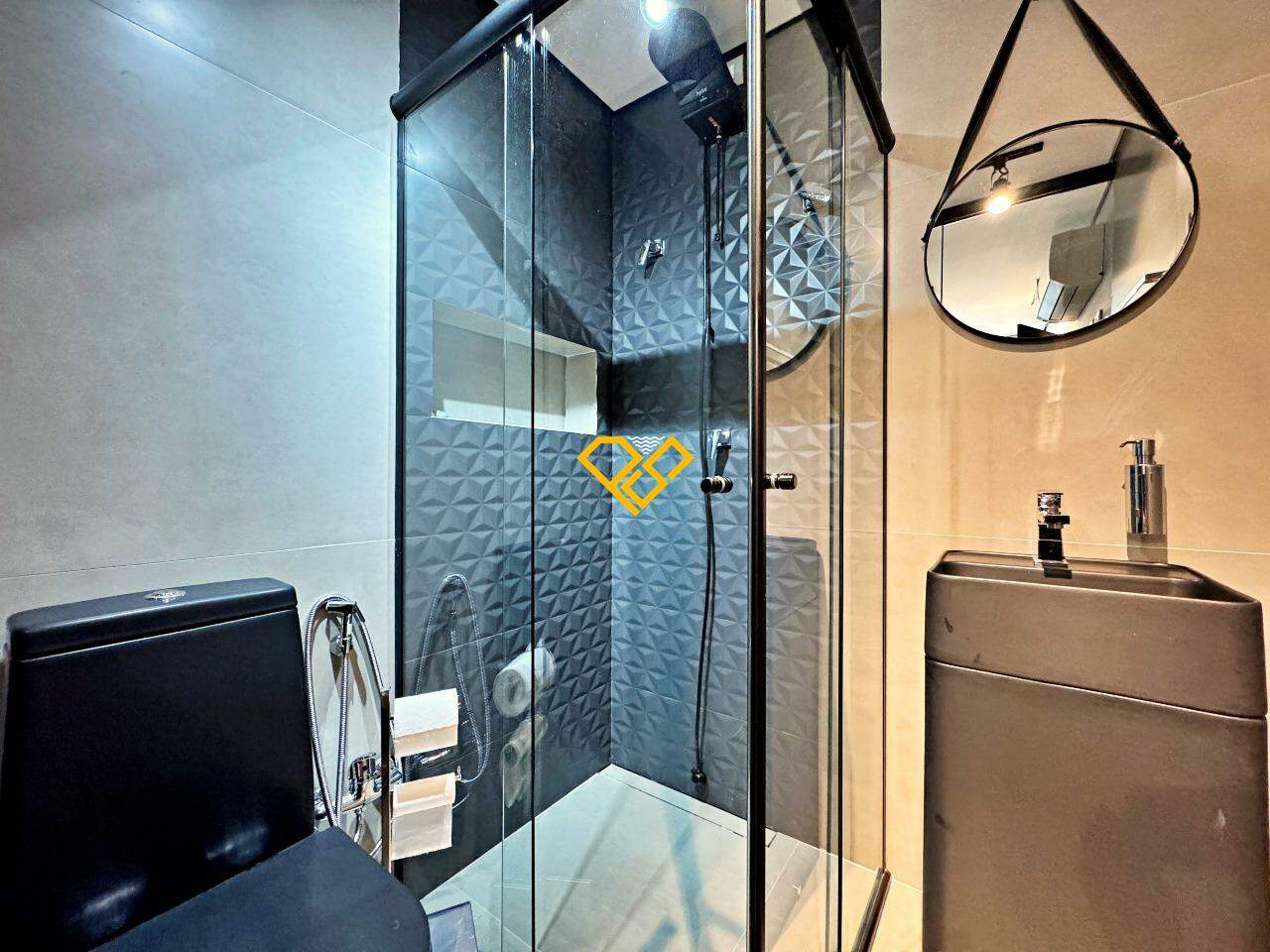 Apartamento à venda no Ponta da Praia: Wc de serviço