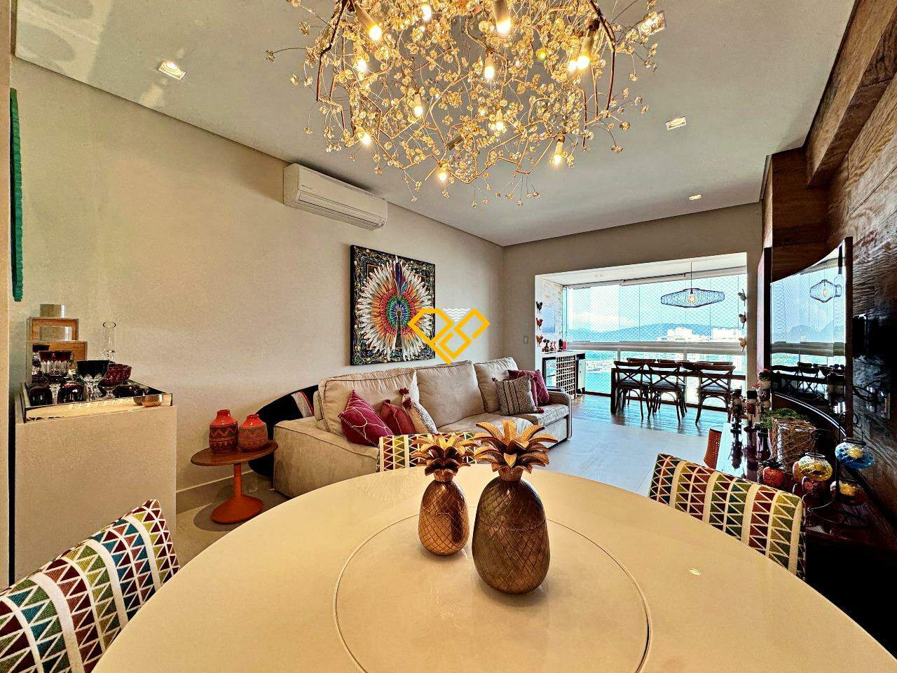 Apartamento à venda no Ponta da Praia: Sala