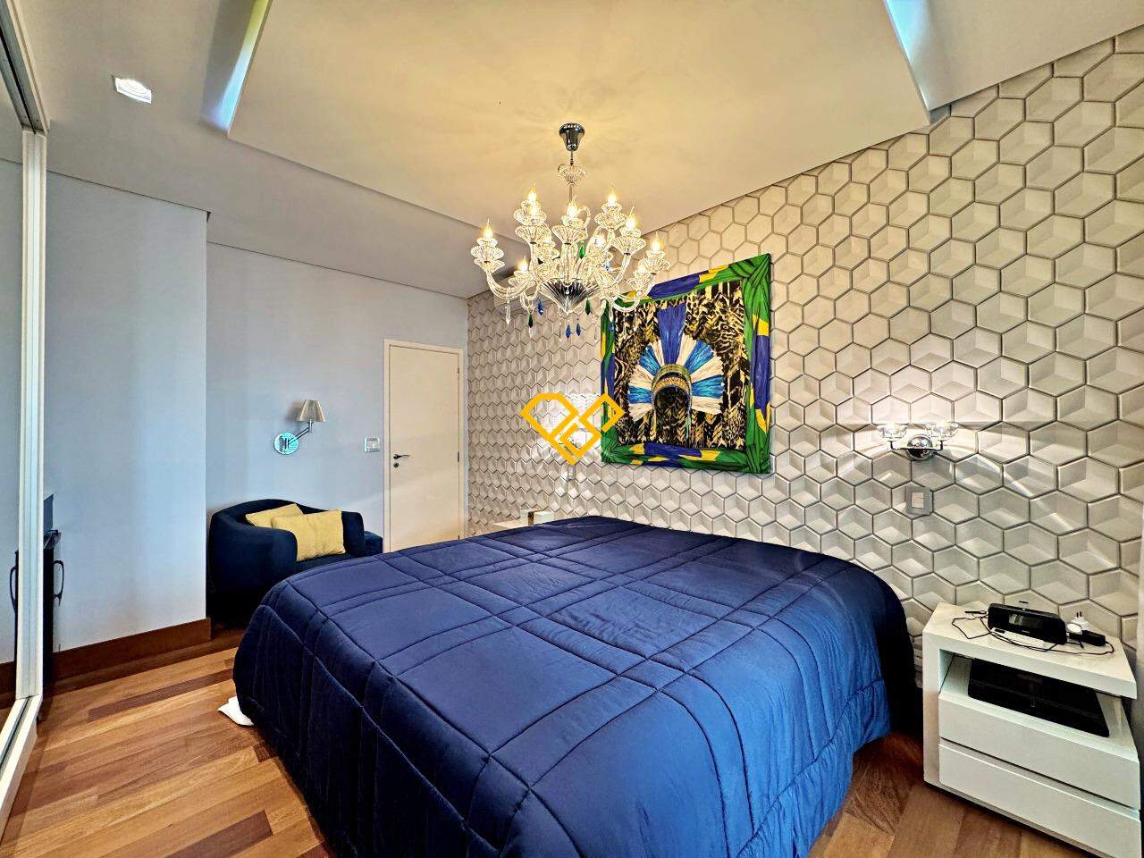 Apartamento à venda no Ponta da Praia: Suíte 1