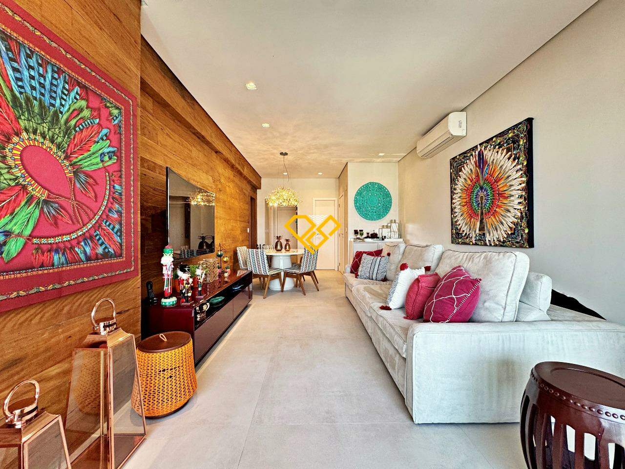 Apartamento à venda no Ponta da Praia: Sala
