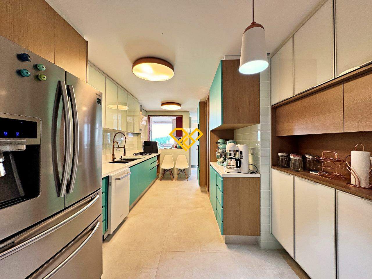 Apartamento à venda no Ponta da Praia: Cozinha