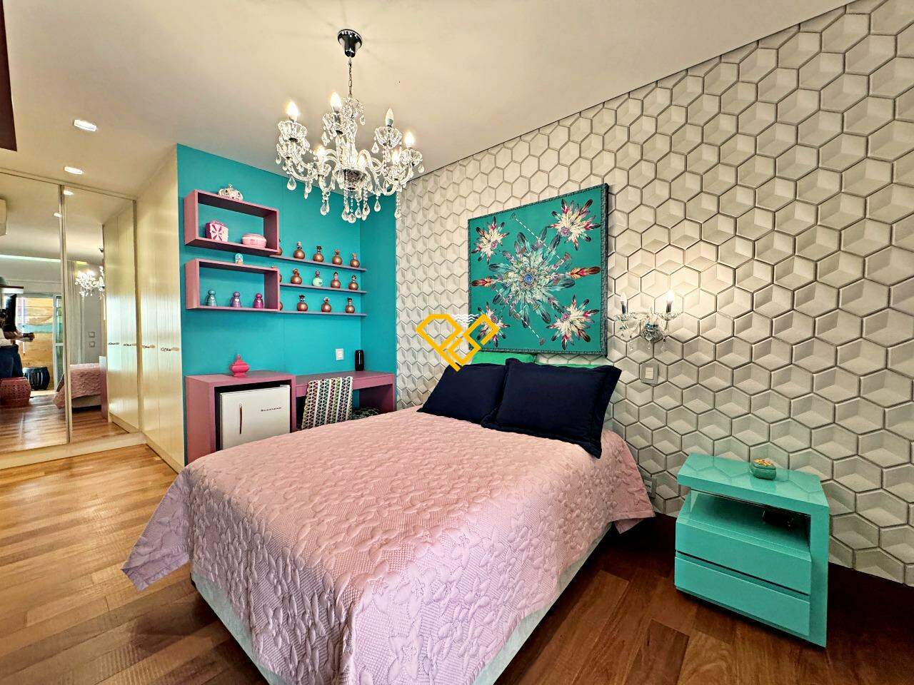 Apartamento à venda no Ponta da Praia: Suíte 2