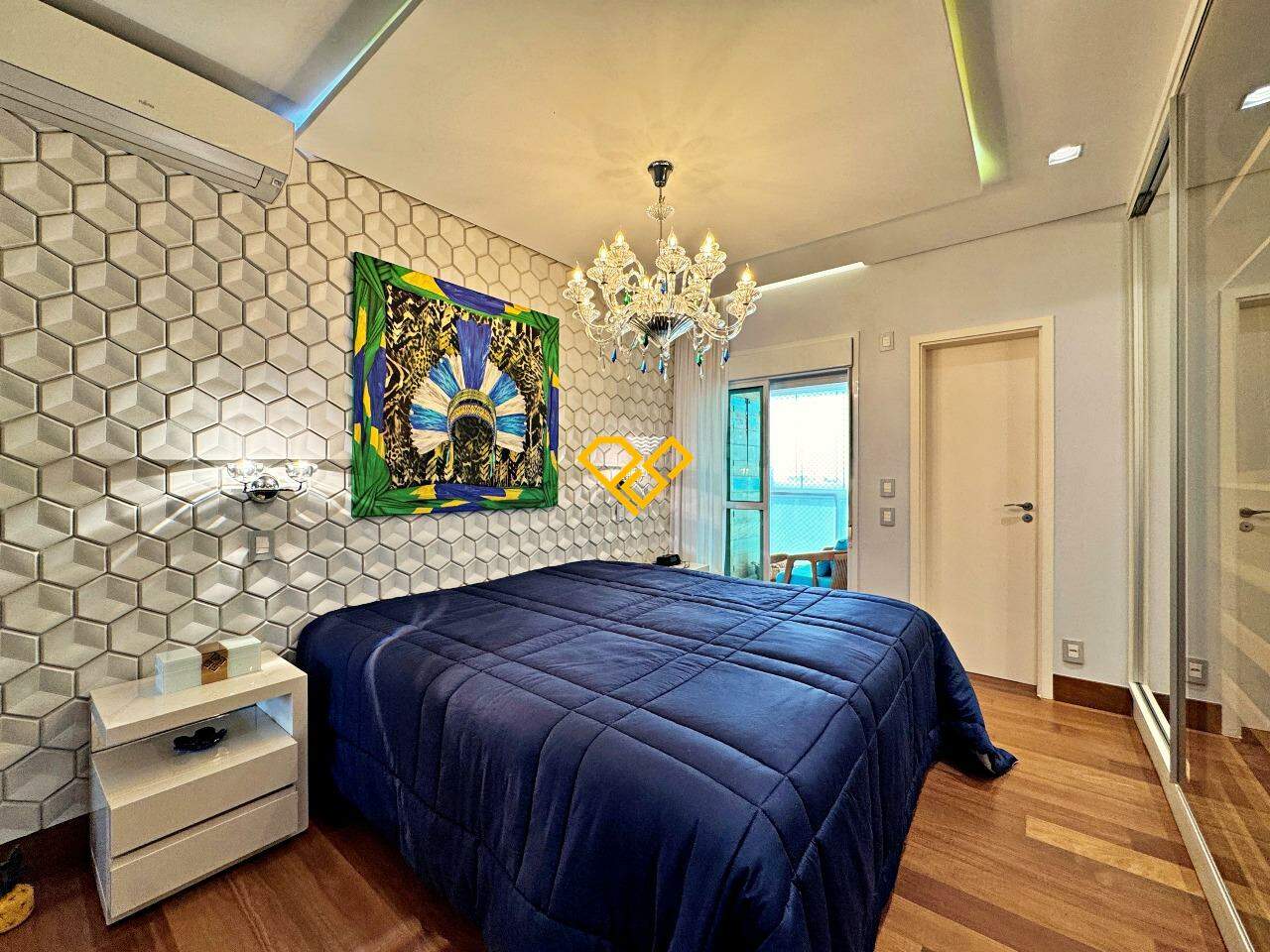 Apartamento à venda no Ponta da Praia: Suíte 1