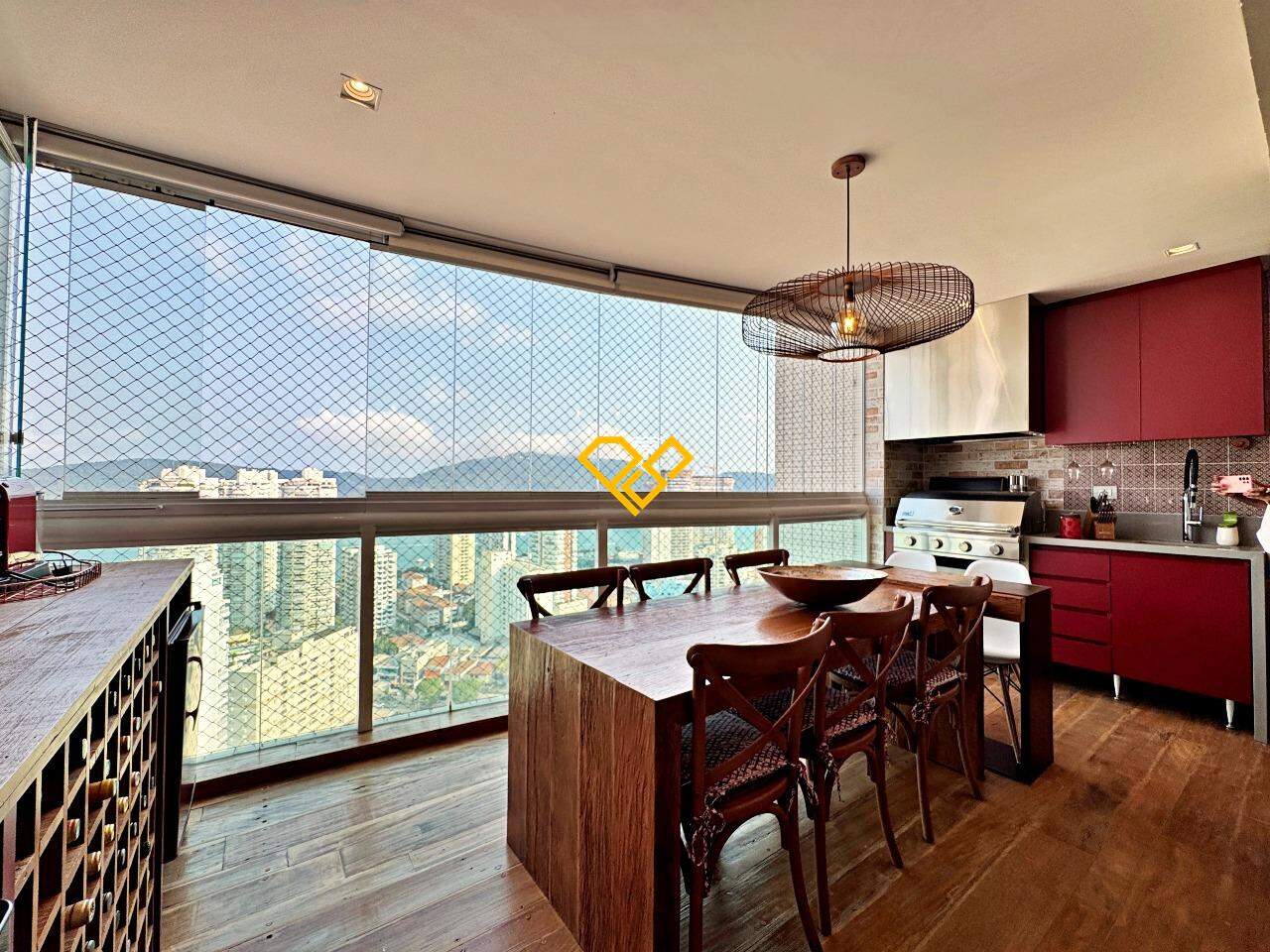 Apartamento à venda no Ponta da Praia: Varanda com churrasqueira
