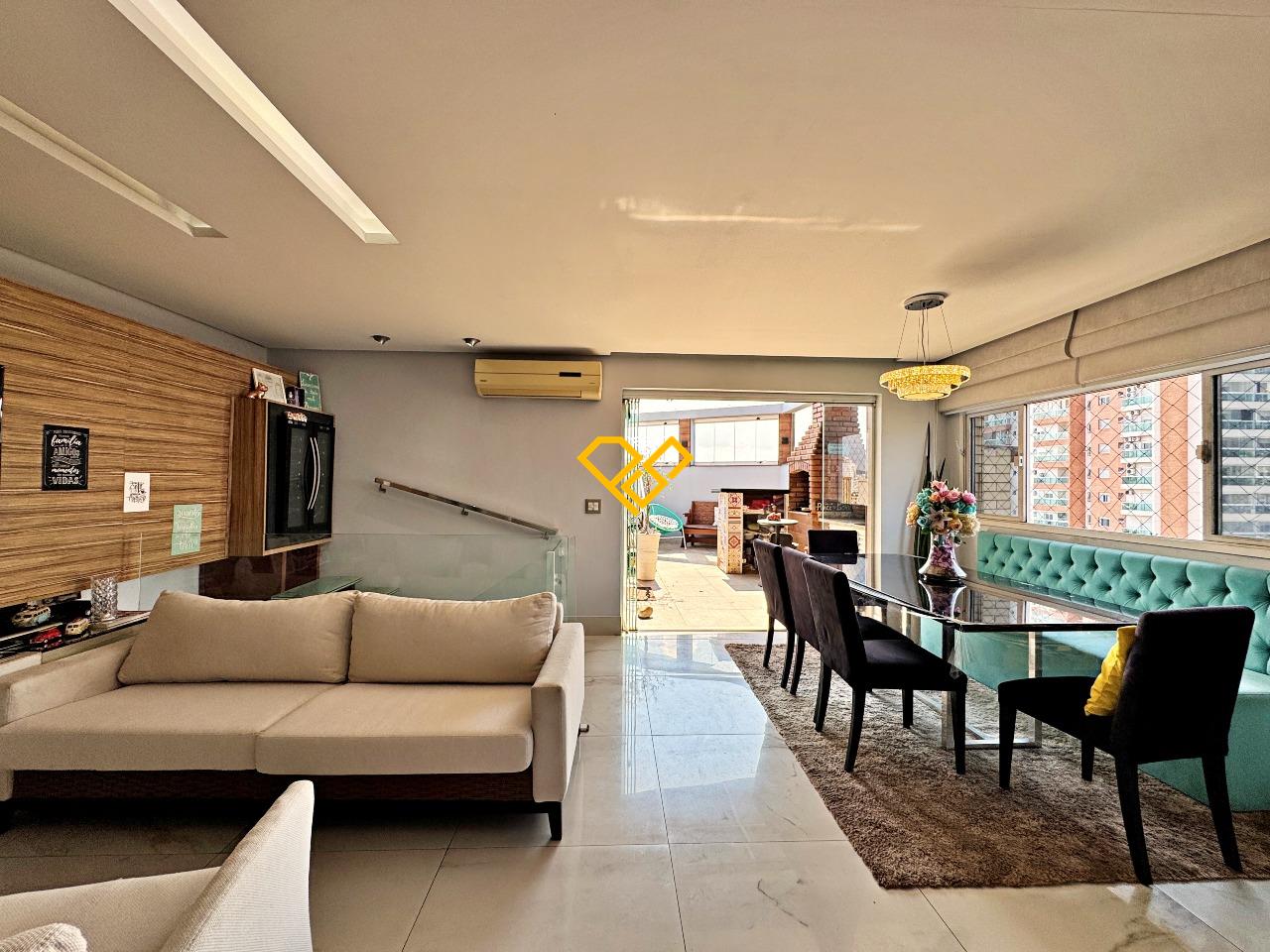 Cobertura à venda no Macuco: Sala