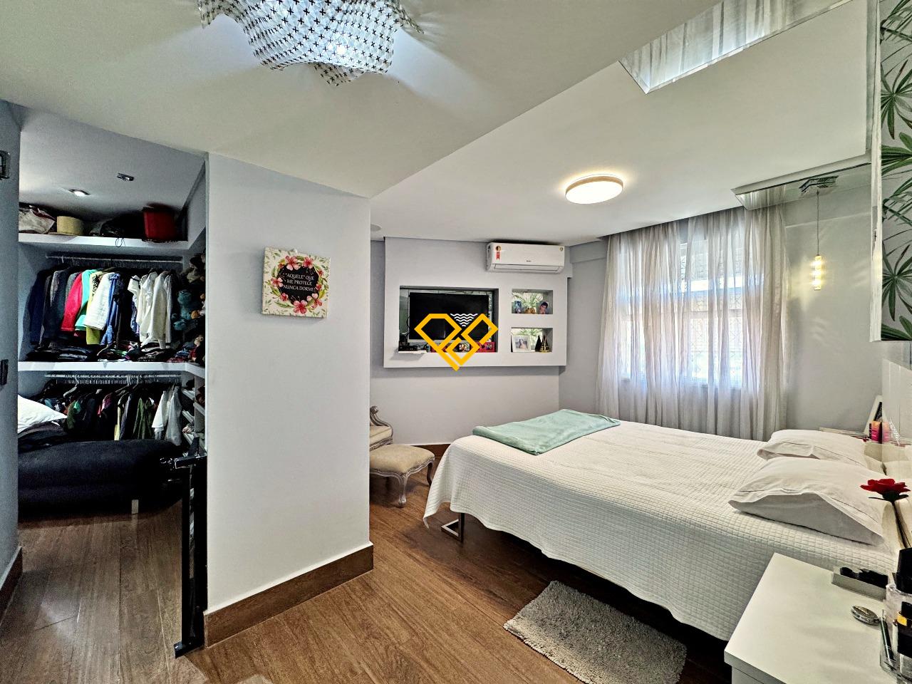 Cobertura à venda no Macuco: Dormitório 1 - suíte