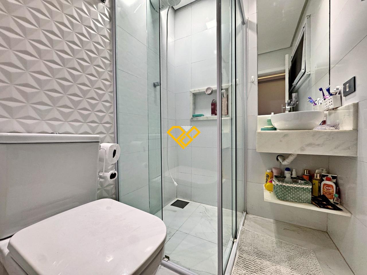 Cobertura à venda no Macuco: Wc social